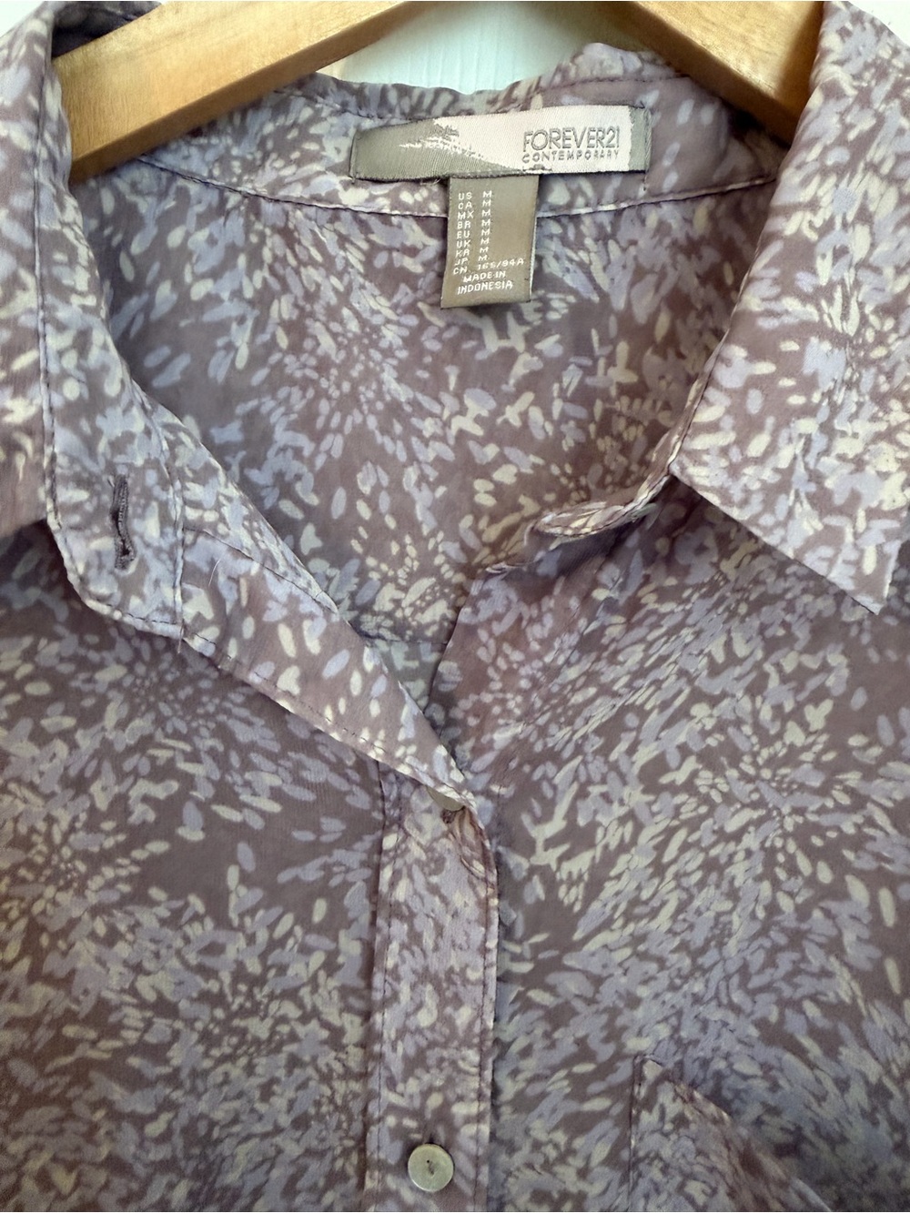 Forever 21 Contemporary Purple Floral Blouse Size M - Picture 4 of 10